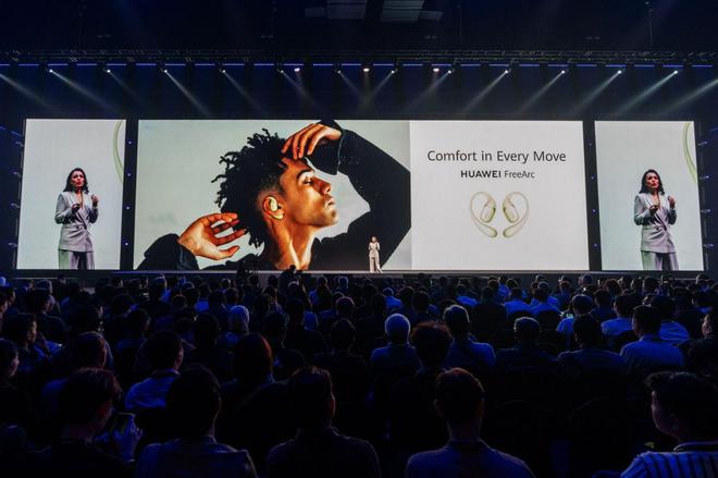 选择HUAWEI FreeArc海外发布爱游戏app最新登录入口开放式耳机的新