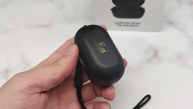 买的降噪耳机品牌榜单！爱游戏平台无线年值得购(图1)