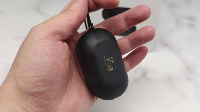 买的降噪耳机品牌榜单！爱游戏平台无线年值得购(图4)
