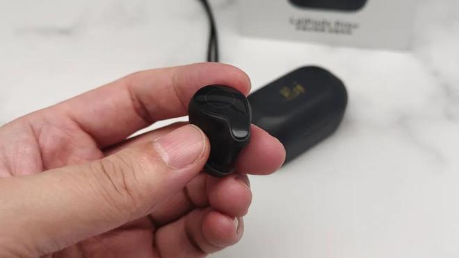 买的降噪耳机品牌榜单！爱游戏平台无线年值得购(图6)