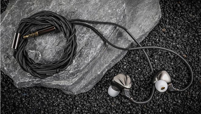 全国耳机品牌：技术解析与品牌实测AYX爱