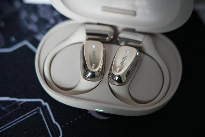 全国耳机品牌：技术解析与品牌实测AYX爱游戏APP从场景到预算！(图2)